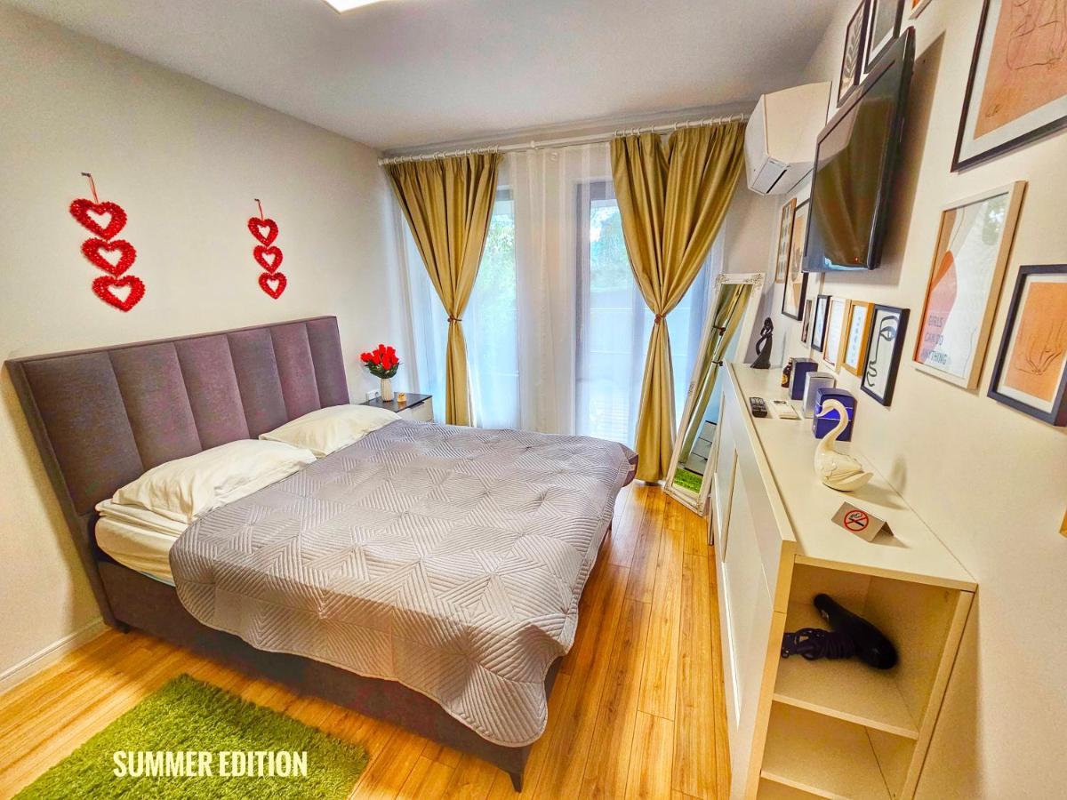Matsa Apartment In Evergreen Complex Varna Bagian luar foto